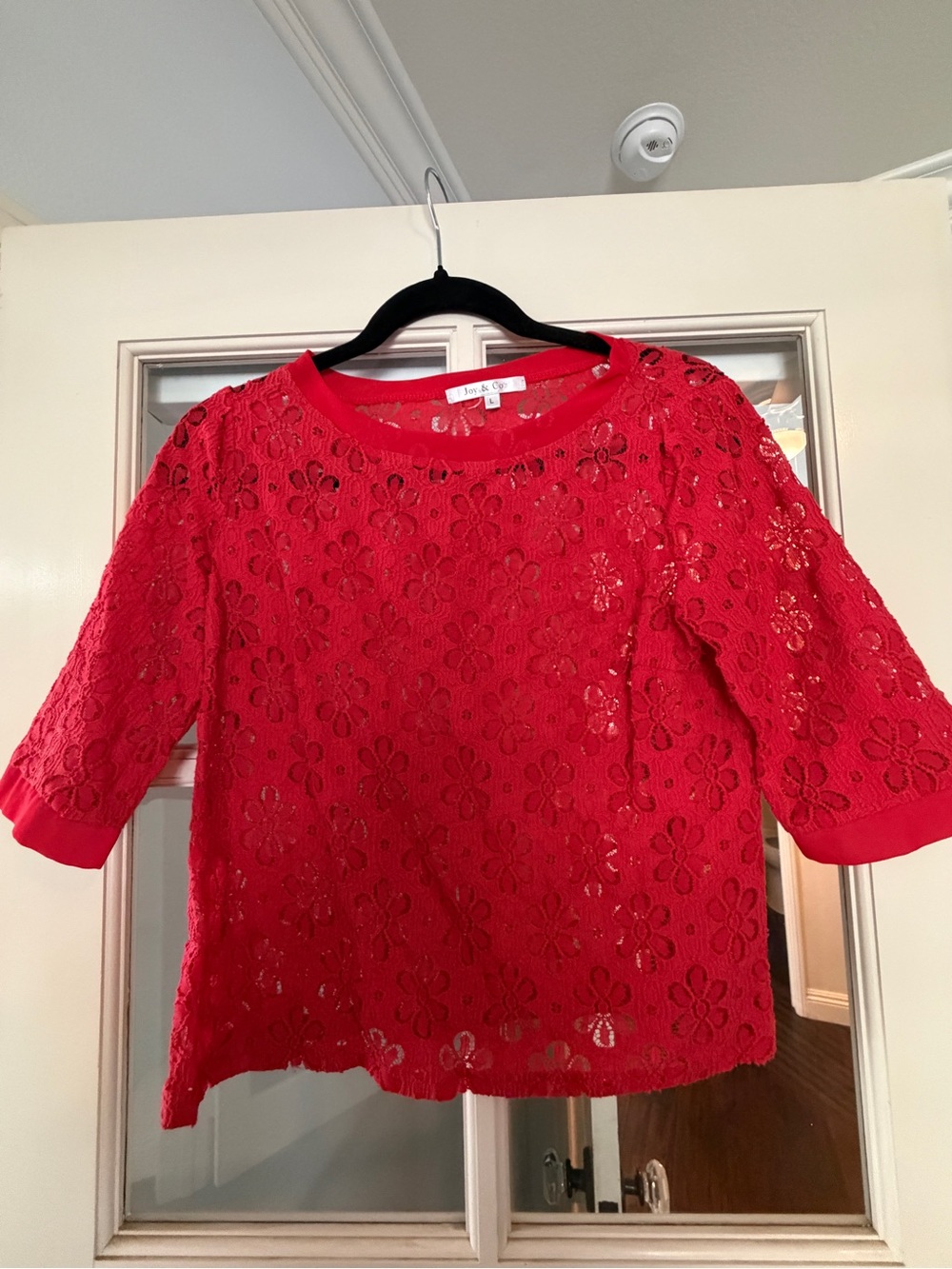 Women's Red Floral Lace Crochet Blouse - Elegant Round Neck